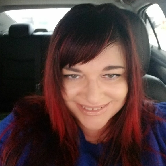 Meet your Posher, Gina - Picture 1 of 1